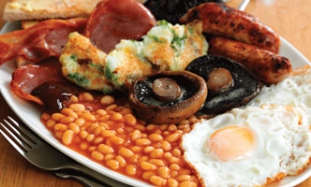 igourmet Full Irish Breakfast Gift Basket - Perfect For St. Patrick's Day-  Irelands Best Breakfast Foods, From Irish Back Bacon, Black Pudding And  Bangers To Butter, Delicious Irish Jam And Tea 